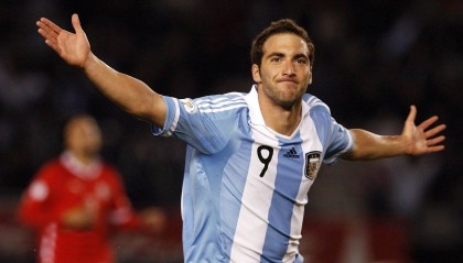 爱游戏体育：赫塔费主场迎战马竞，中游劲旅以密集防守挑战床单军团欧冠征程